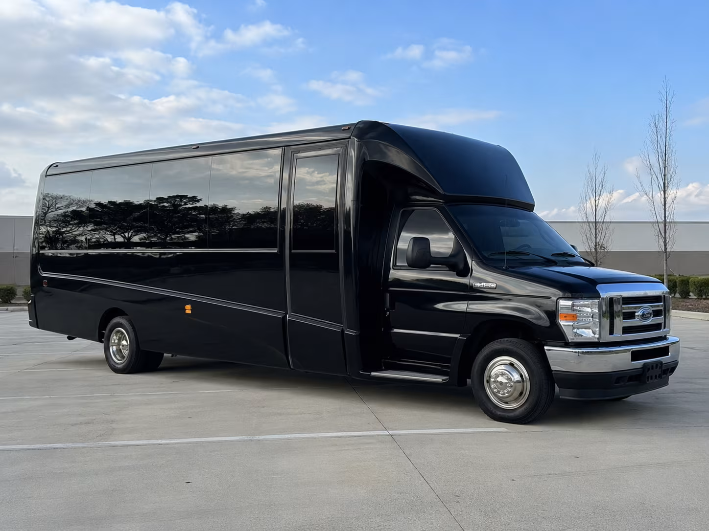 concert bus rentals for groups heading to stockton and modesto venues