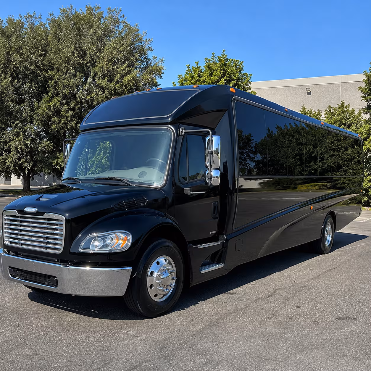 lodi 28 passenger minibus