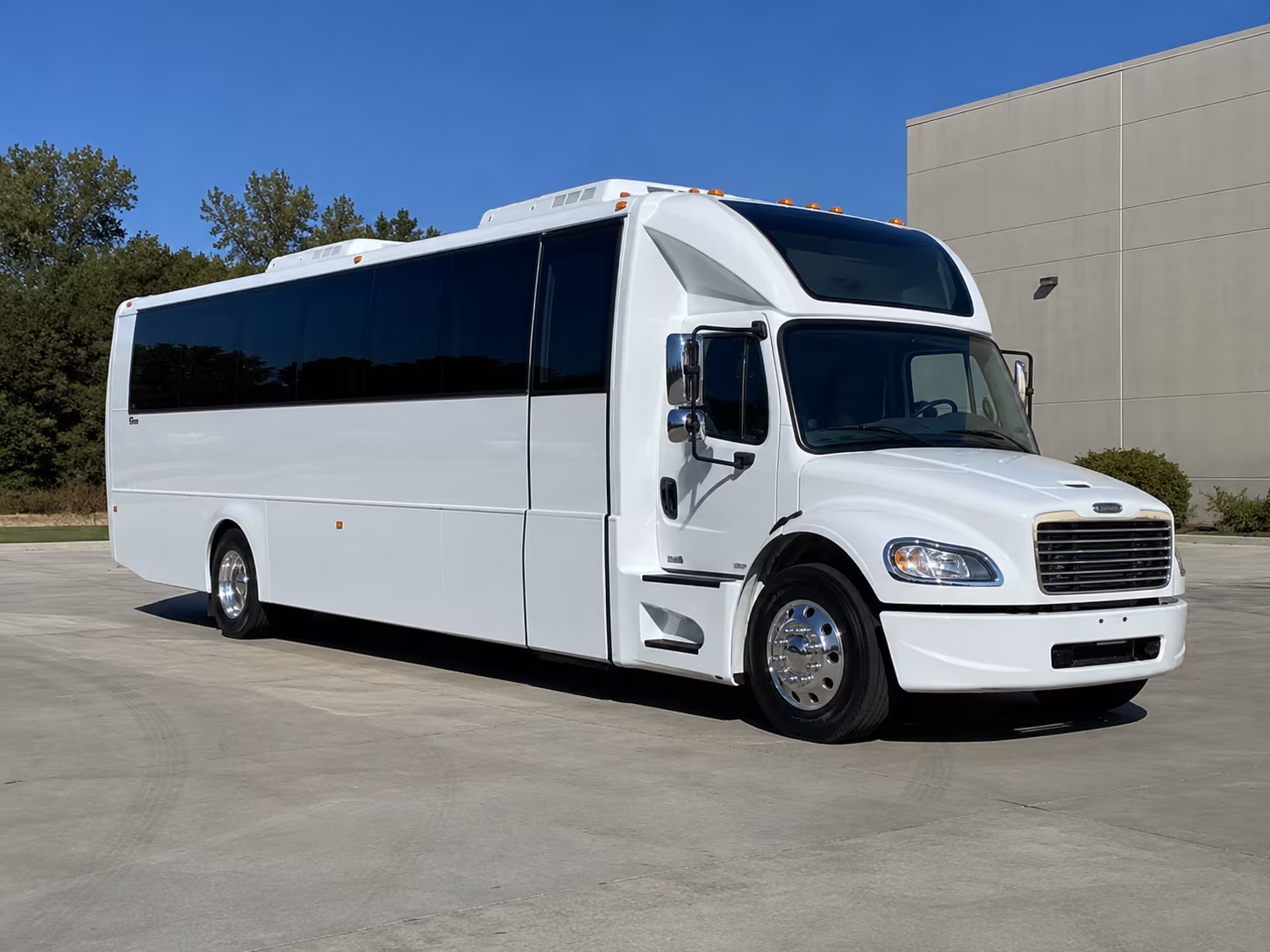lodi 28 passenger party bus