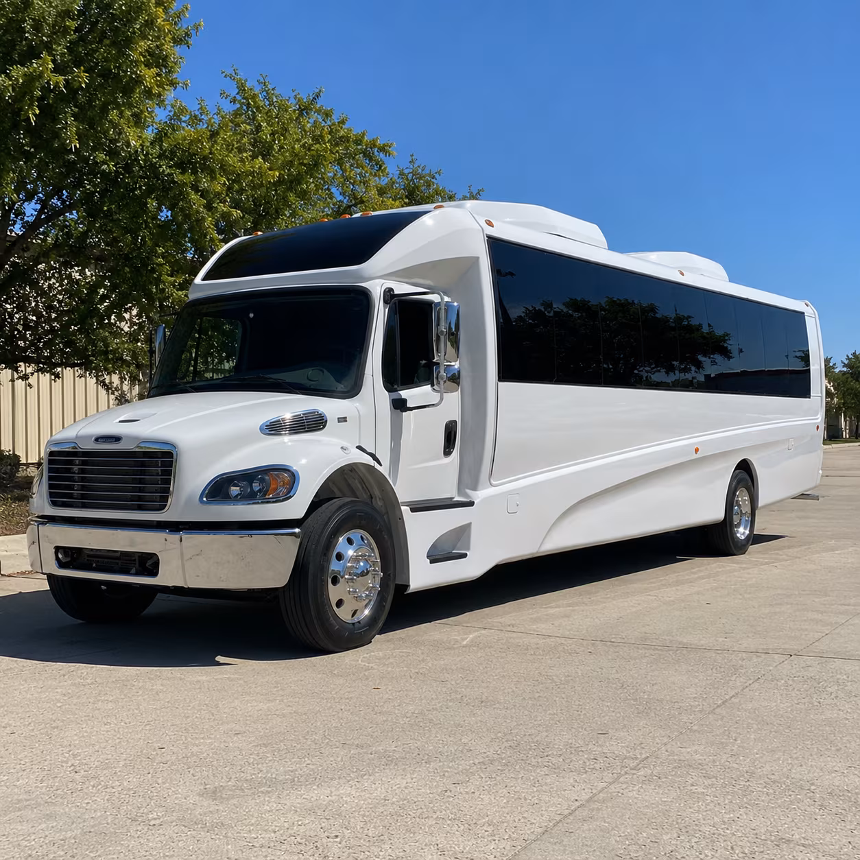 lodi 35 passenger minibus